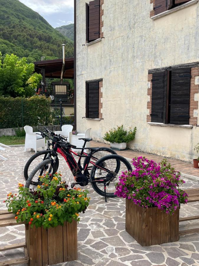 Casa Vacanze Vecchio Frantoio Residenza Moraiolo Spoleto Esterno foto